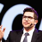 Coinbase Sues Oregon Governor Over ‘Crypto Flip-Flop,’ Demanding Full Transparency